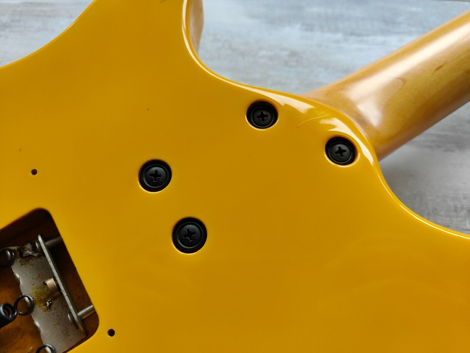 1990 Heartfield (by Fender Japan) RR-7 "Rock and Roll" (Yellow)