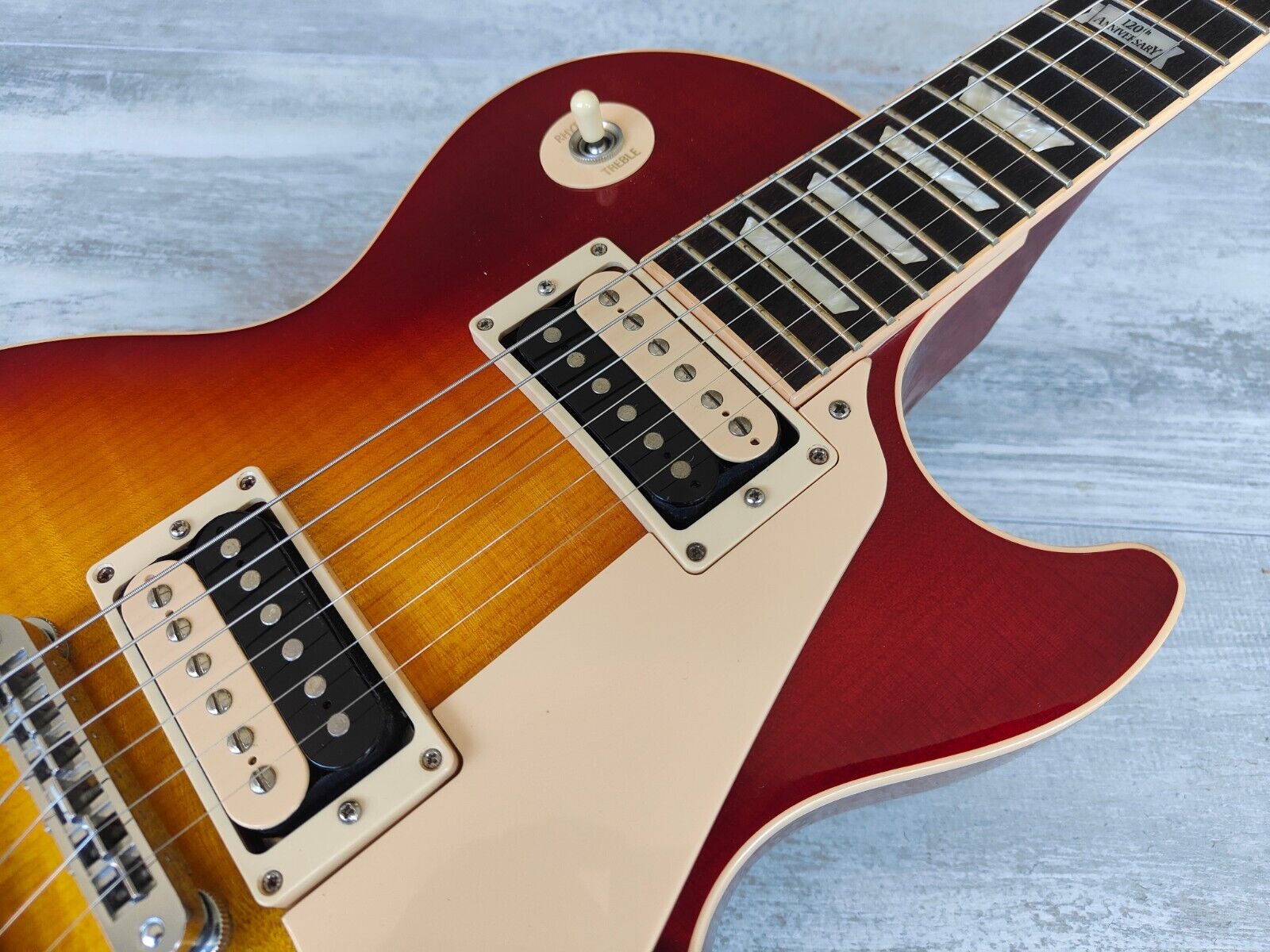 2014 Gibson USA 120th Anniversary Les Paul Classic (Heritage Cherry Sunburst)