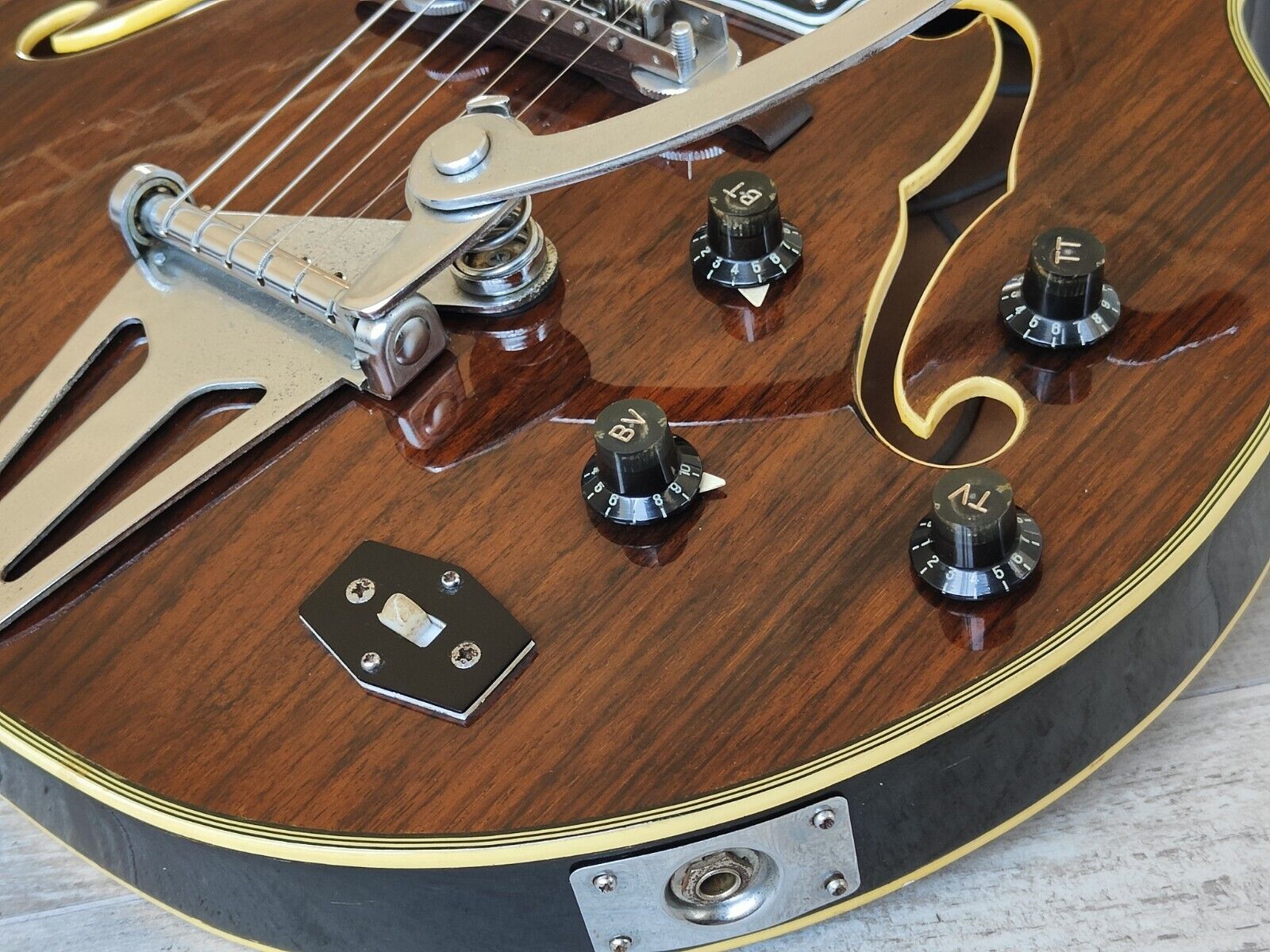 1967 Ibanez Japan Stereo Hollowbody Electric Guitar (Brown)