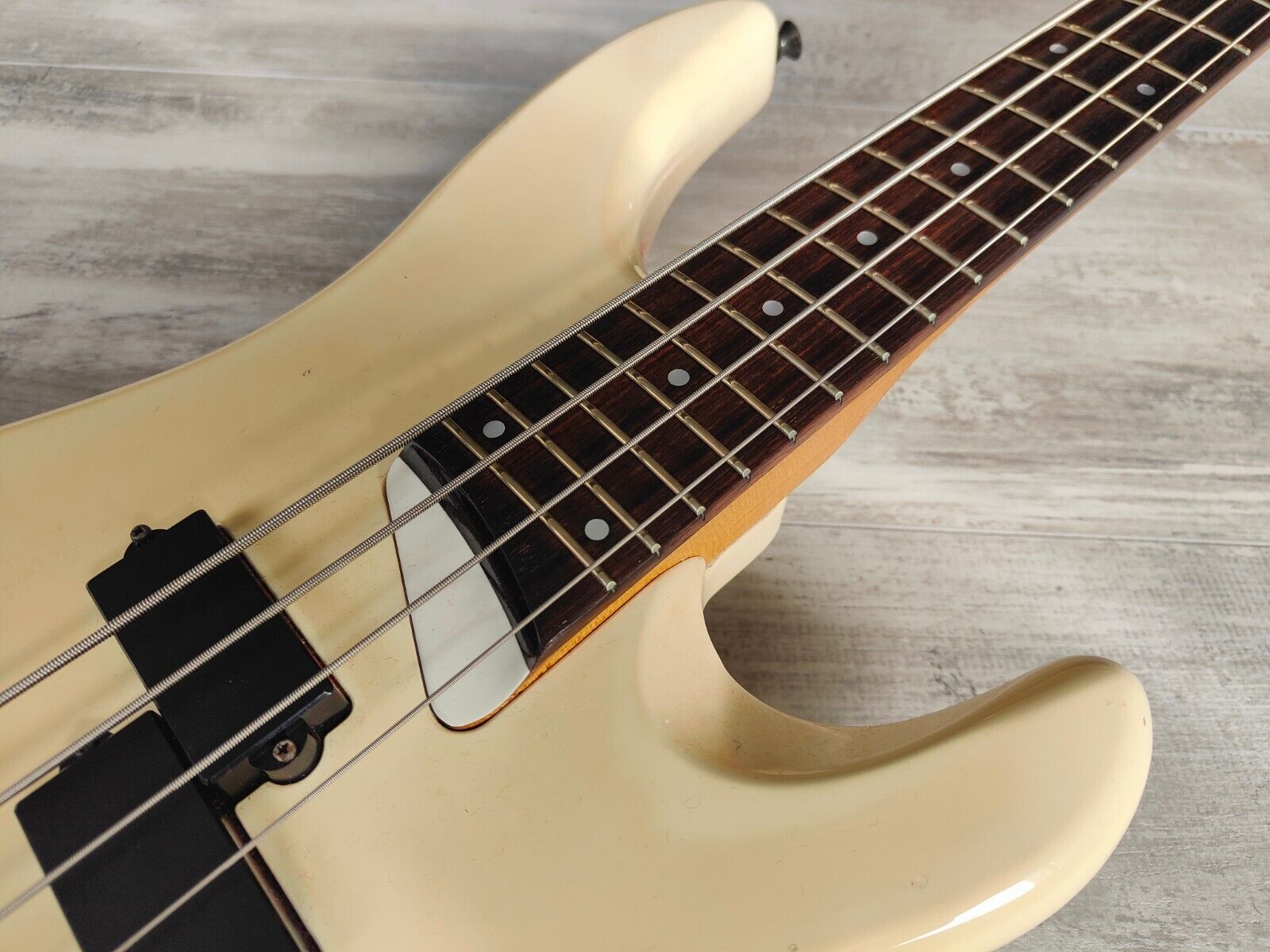 1991 Yamaha RBX Super Medium Series Bass (White)