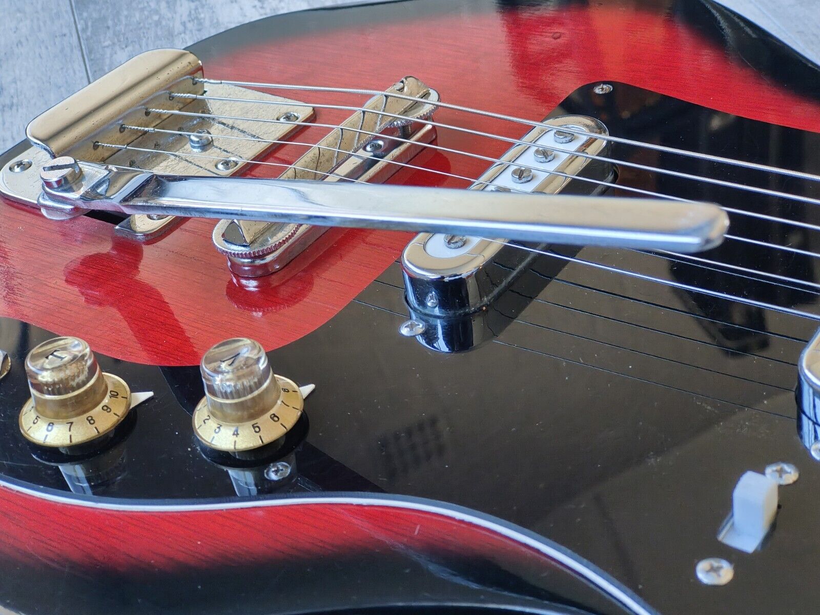 1960's Rokkomann Japan EG-2 Vintage Guitar (Red Sunburst)