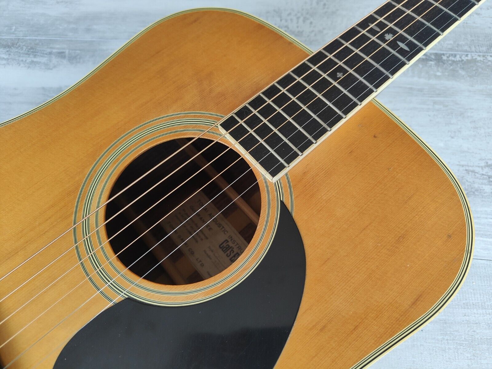 1980's Tokai Cat's Eyes CE-300 Vintage Acoustic Dreadnought Guitar (Natural)