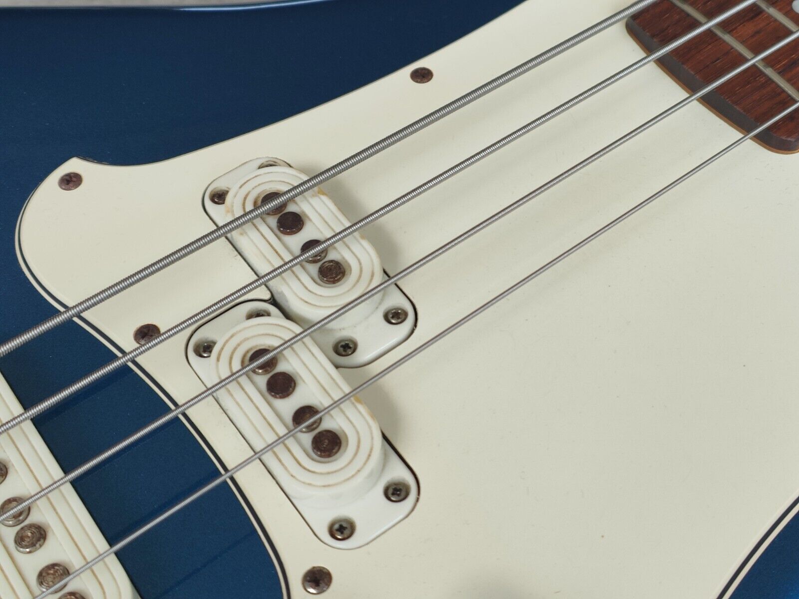 2000's Yamaha SBV-550 Samurai Bass (Metallic Blue)