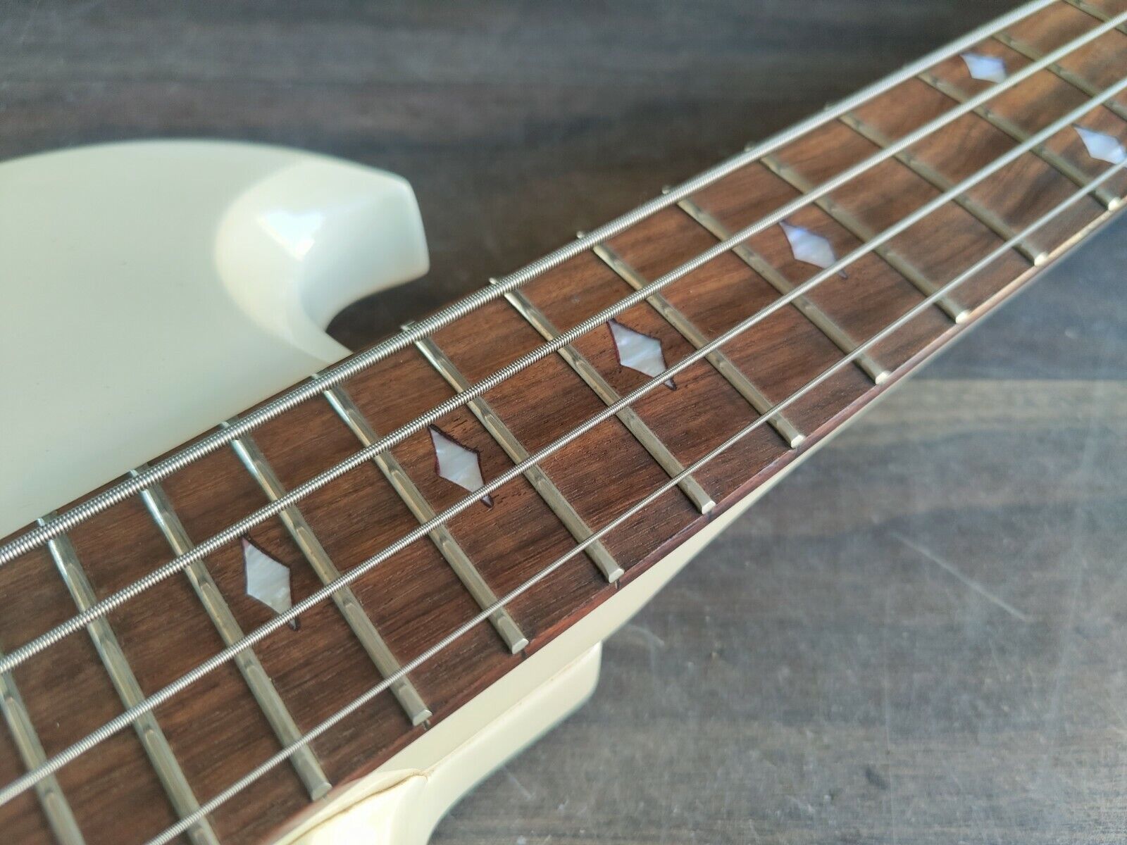 1991 Fernandes Japan MB-65 Mockingbird Bass Guitar (White)