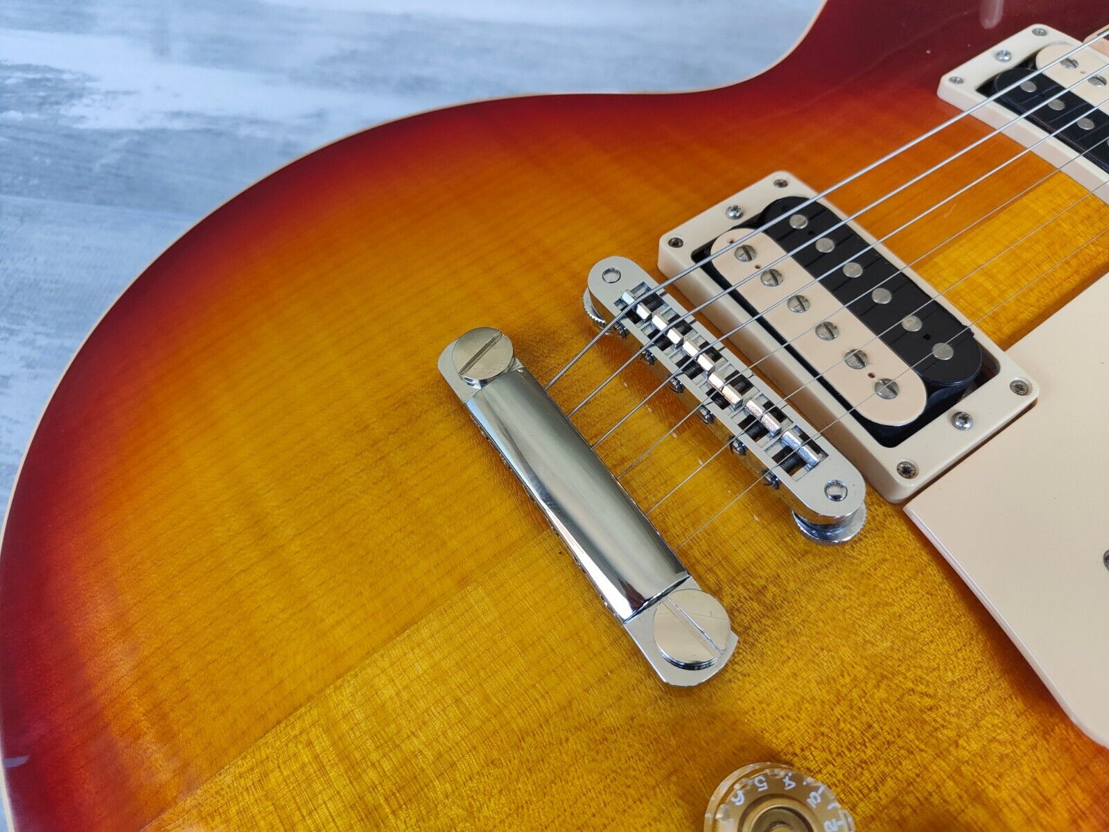 2014 Gibson USA 120th Anniversary Les Paul Classic (Heritage Cherry Sunburst)