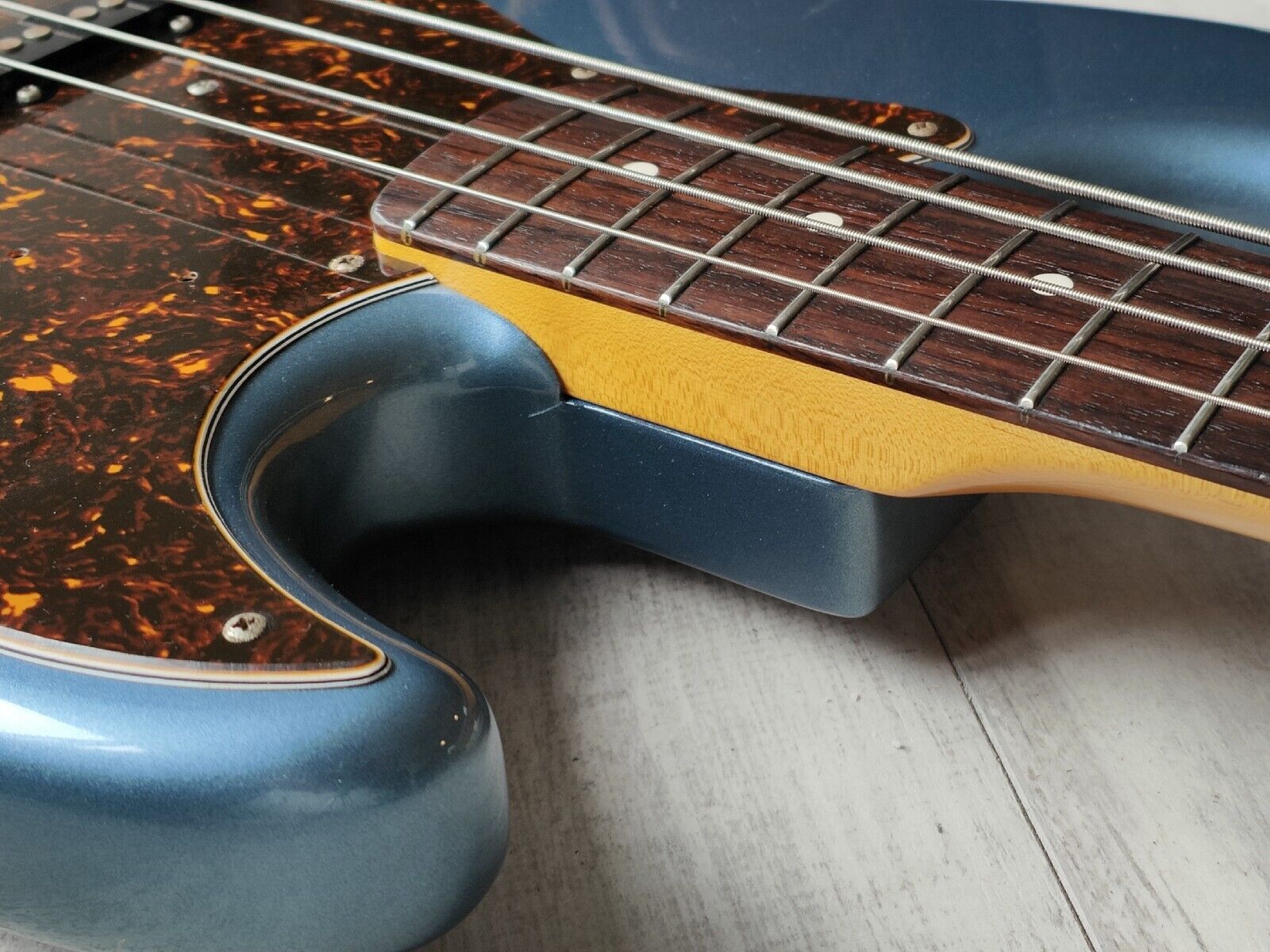 2010 Fender Japan JB62 '62 Reissue Jazz Bass (Ice Blue Metallic)