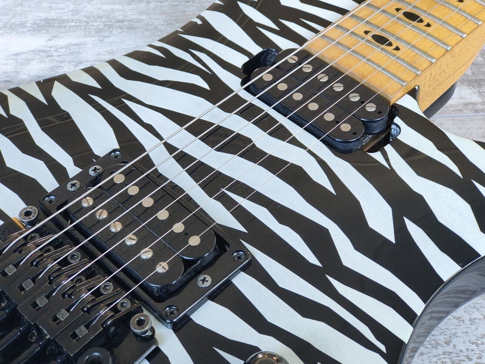 1994 Yamaha Japan MGM111 Special Edition Electric Guitar (Zebra Stripe)