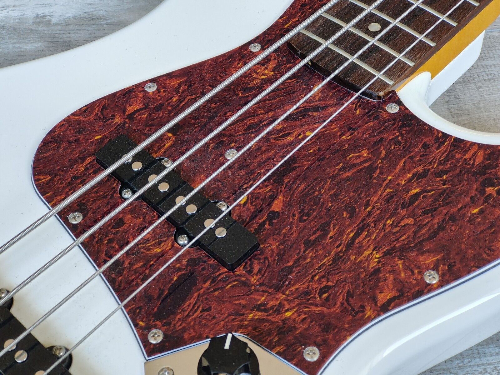 2017 Fernandes RJB-380 Jazz Bass (White)