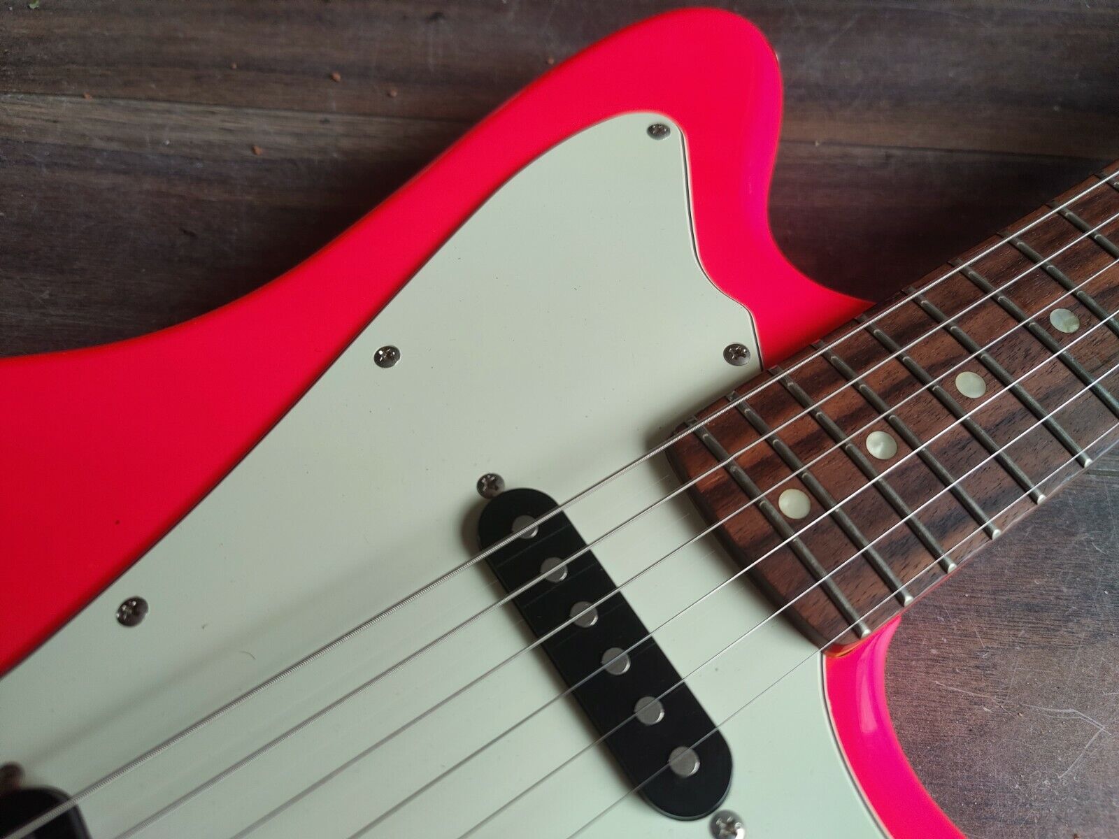 2011 Squier by Fender Noko Limited Edition (1/200) Jagmaster (Pink)