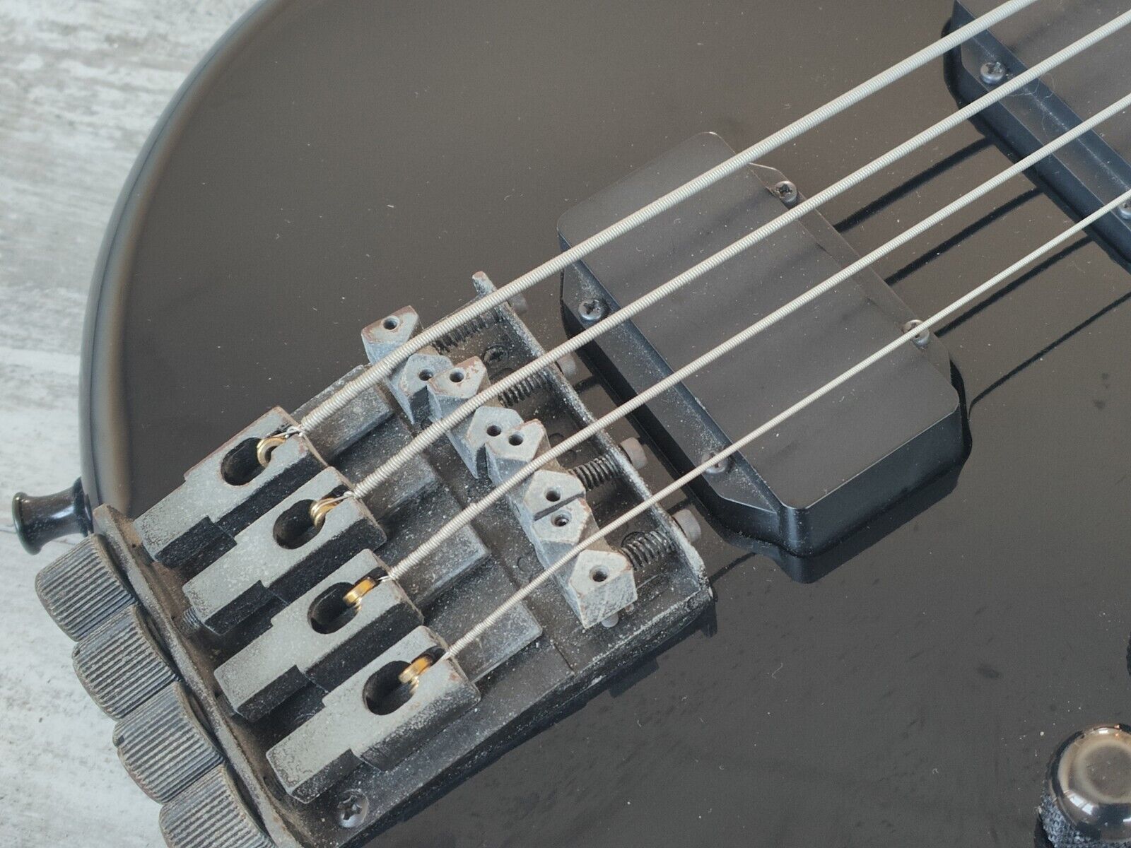 1980's Yamaha Japan MBX Motion B Headless Medium Scale Bass (Black)