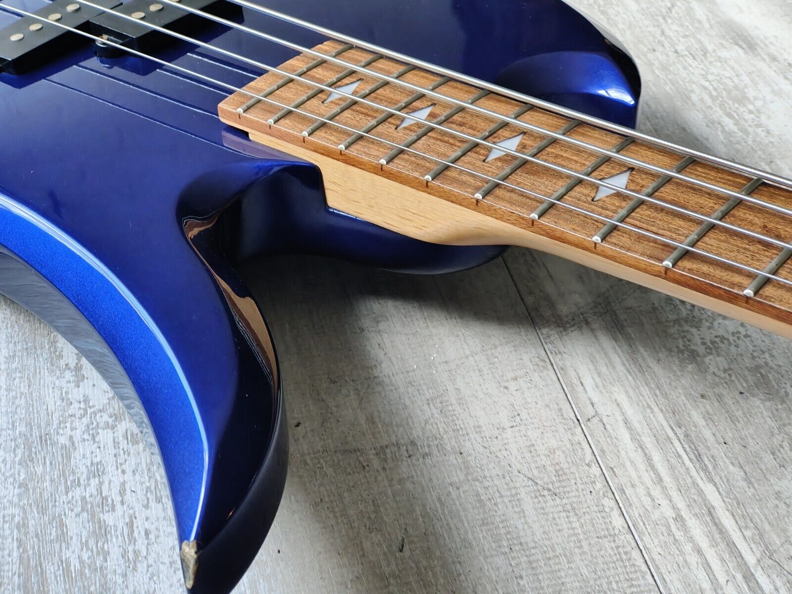 2000's BC Rich Mockingbird Bass (Blue)