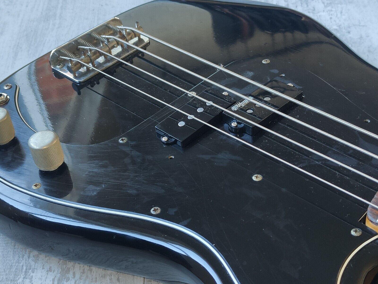 1981 Tokai Japan PB-40 Hard Puncher Precision Bass (Black)
