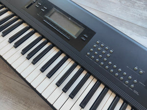 1989 Korg T3 Keyboard Workstation Synthesizer w/Case