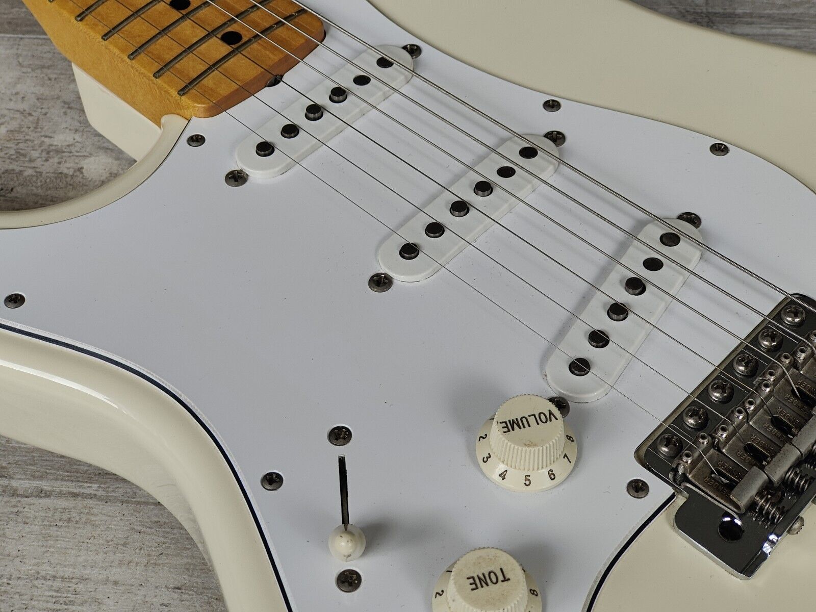 2004 Fender Japan ST68-75L LH Left Handed '68 Stratocaster (Vintage White)