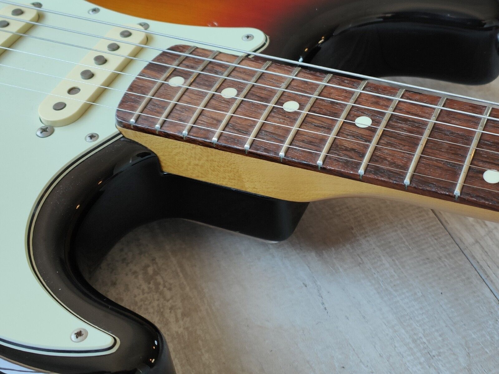 1993 Fender Japan ST62-70 '62 Reissue Mod Stratocaster w/USA Pickups (Sunburst)