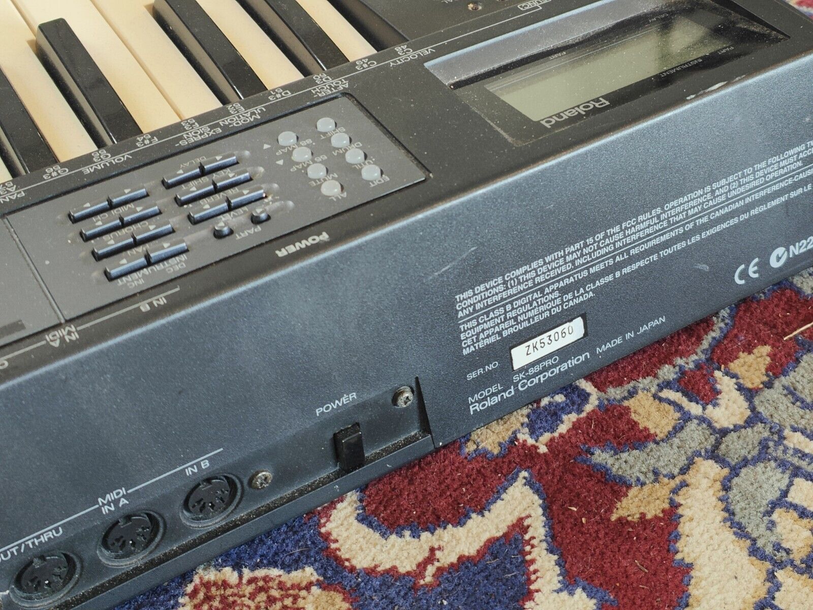 Vintage Roland SK-88 Sound Canvas Pro Japan Electronic Keyboard Synthesiser