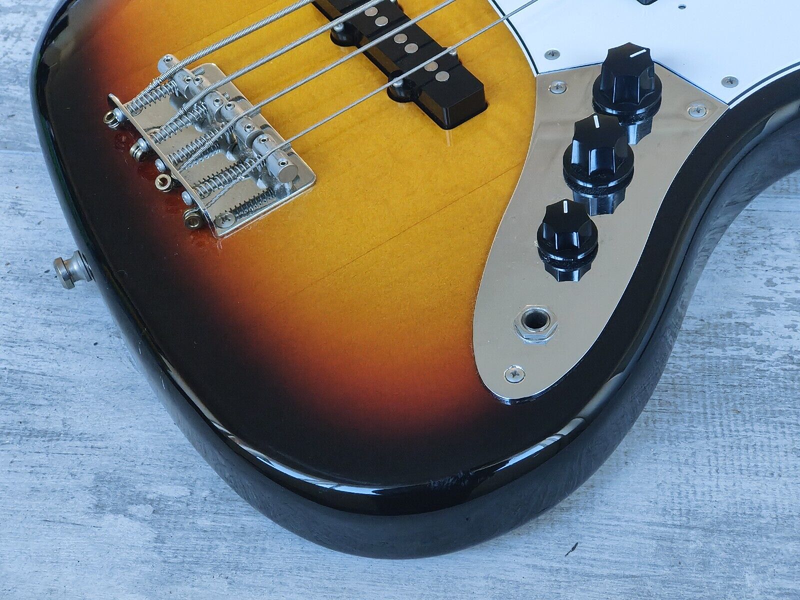 2012 Fender Japan Jazz Bass Standard (Sunburst)