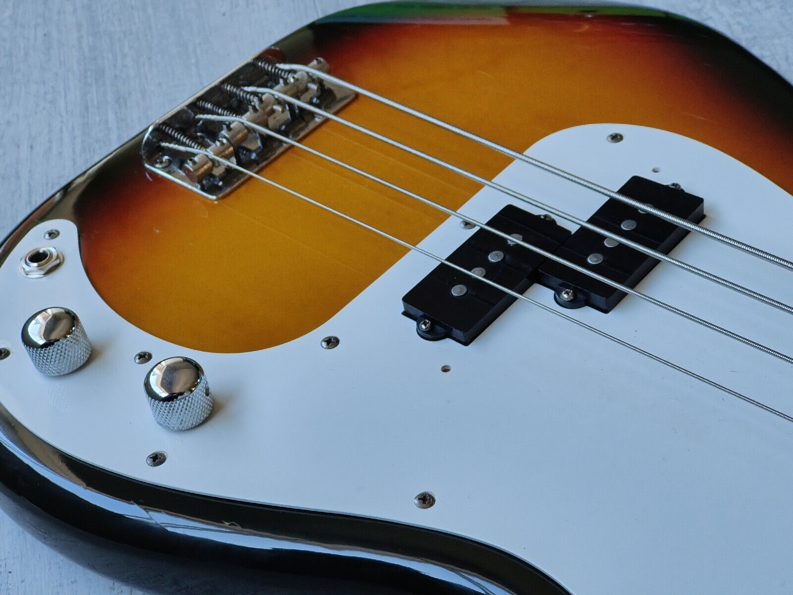 1993 Squier (by Fender Japan) Silver Series Precision Bass (Sunburst)